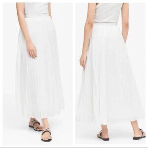 Banana Republic White Pleated Maxi Skirt - Size 4 - NWT
